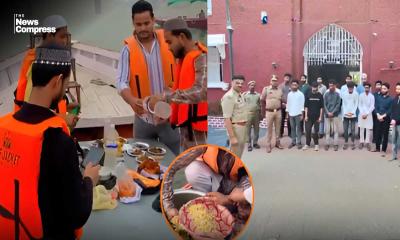 ভারতের বারাণসীতে গঙ্গায় ইফতার, মাংসের হাড় ফেলার অভিযোগে ১৪ জন গ্রেপ্তার